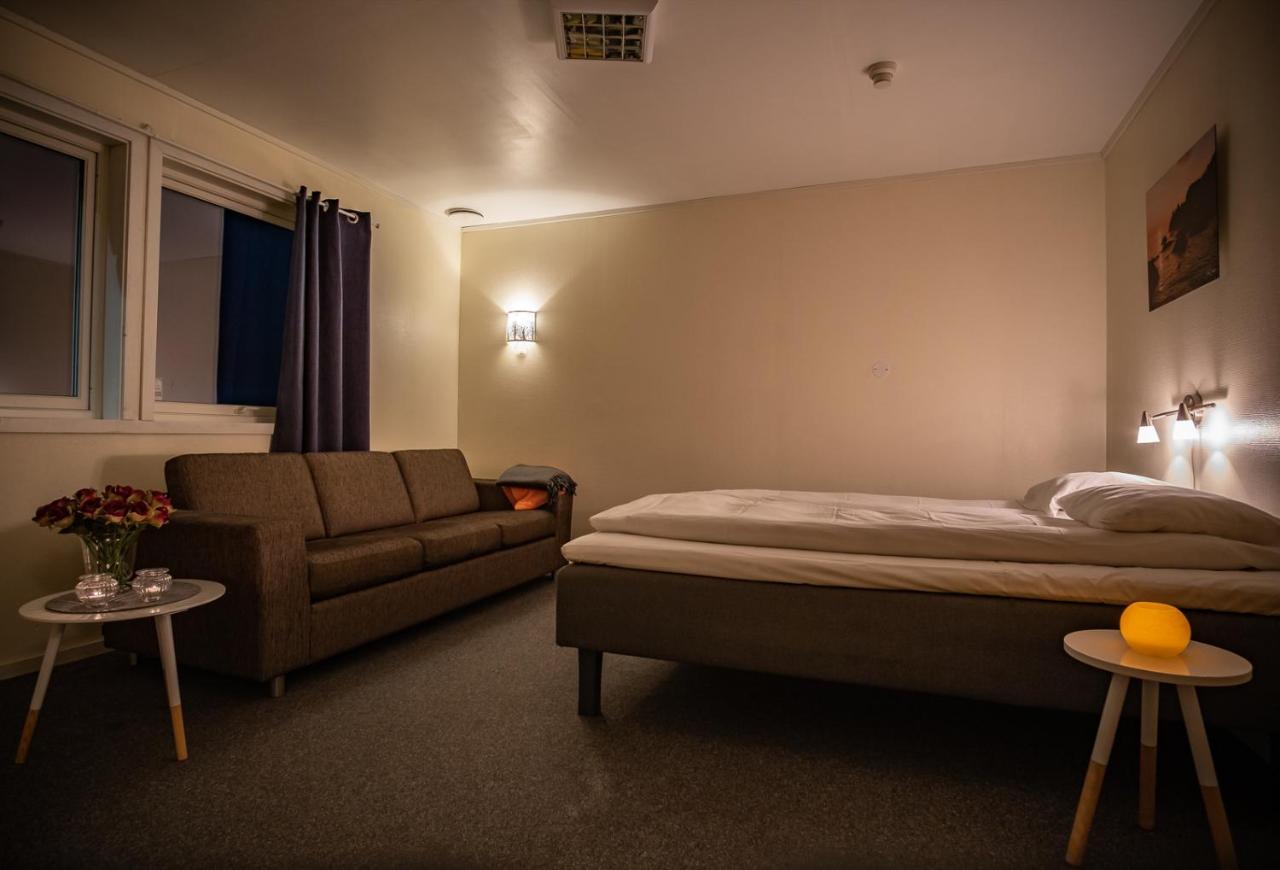 Skagi Bed & Lodge Skaland Exterior photo
